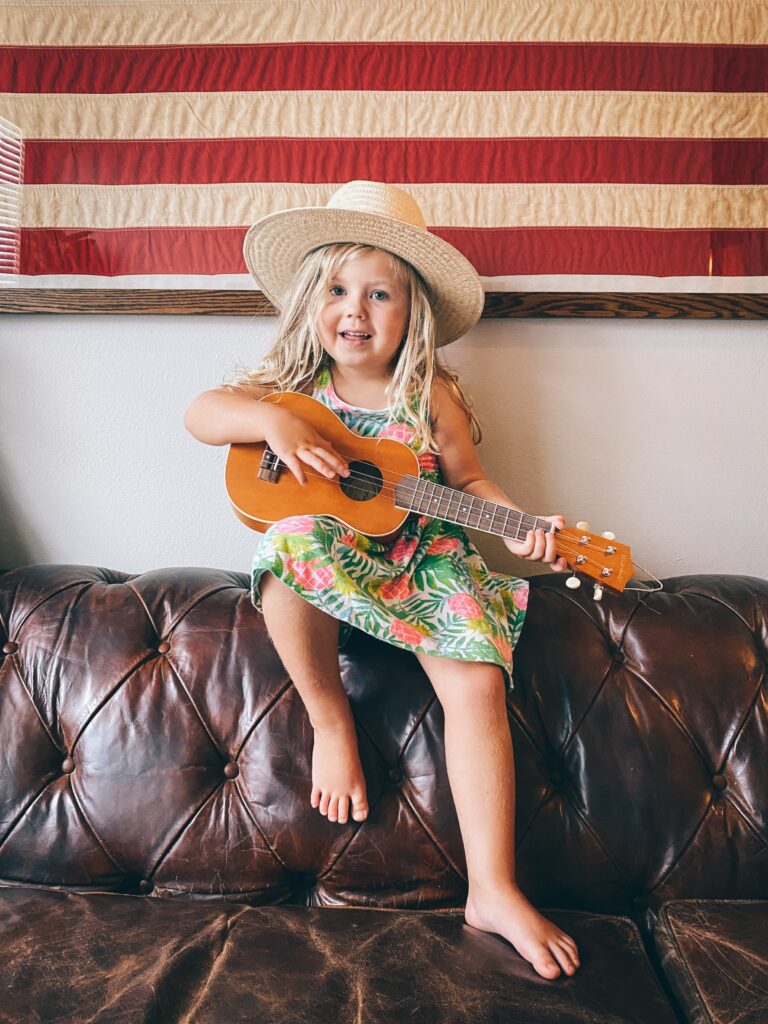 Kid with ukulele